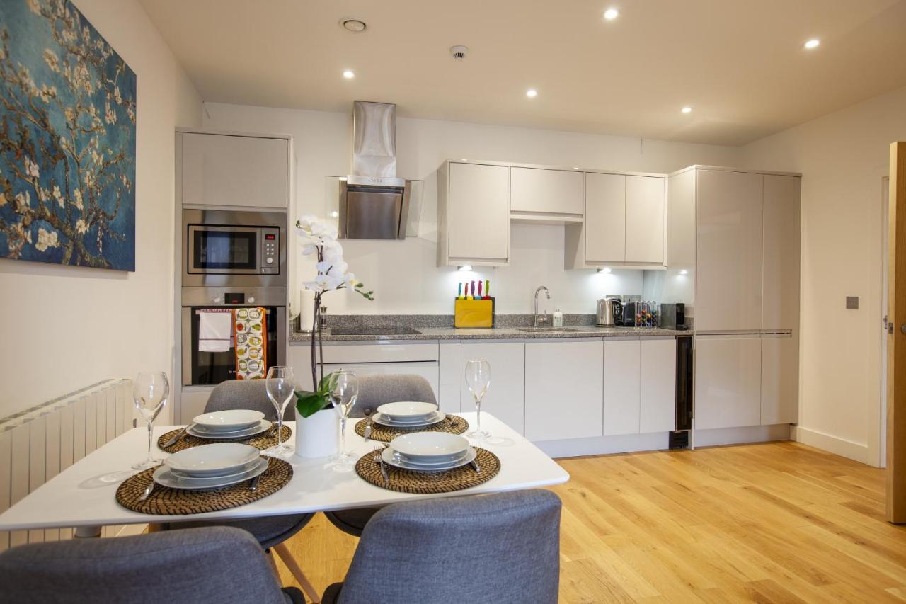 Urban Living'S ~ King Edward Luxury Apartments In The Heart Of Windsor Eksteriør bilde