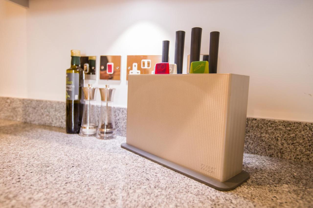 Urban Living'S ~ King Edward Luxury Apartments In The Heart Of Windsor Eksteriør bilde